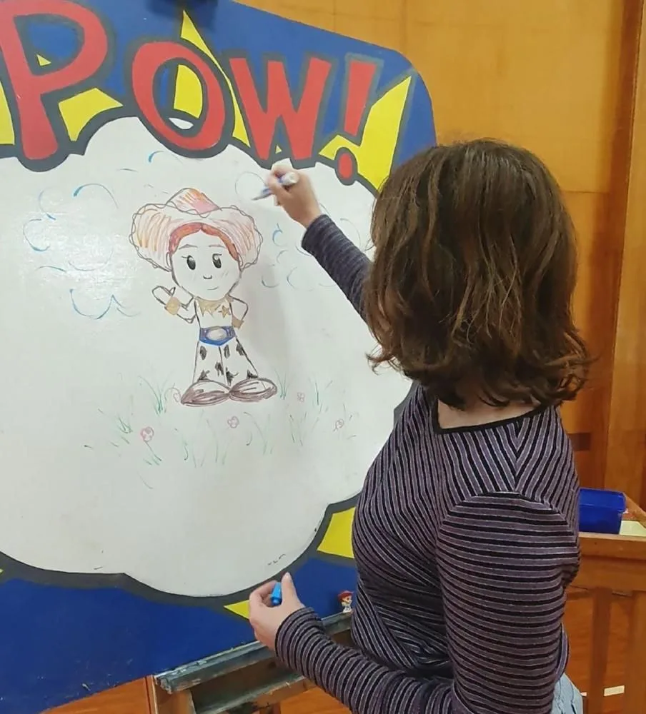 Kids Art at the Hall 9